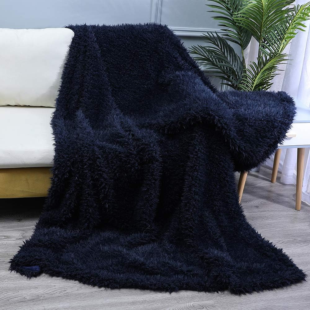 lanci di finta pelliccia