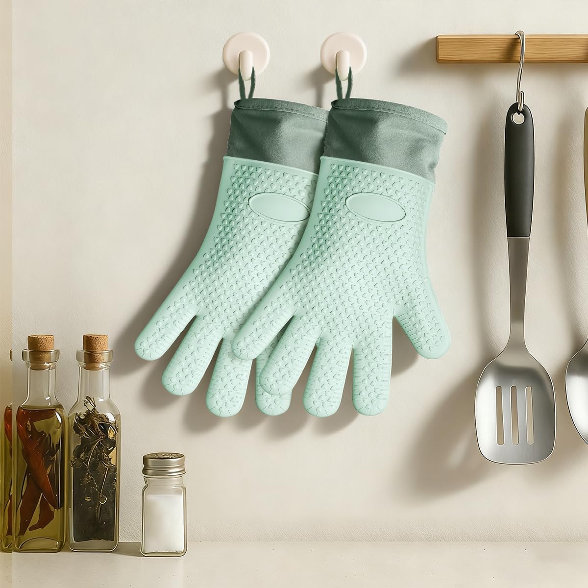 Silicone Oven Mitts and Pot Holders Sets, Heat‑Resistant Non‑Slip Oven Gloves, Kitchen Hot Pads for Baking, Cooking, Grilling, 2‑Pack Oven Mitts 2‑Pack Pot Holders (Light‑Green)