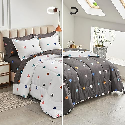 Joyreap Juego de cama de 7 piezas tamaño Queen en una bolsa, diseño colorido de corazón negro y blanco, juego de edredón de microfibra suave para