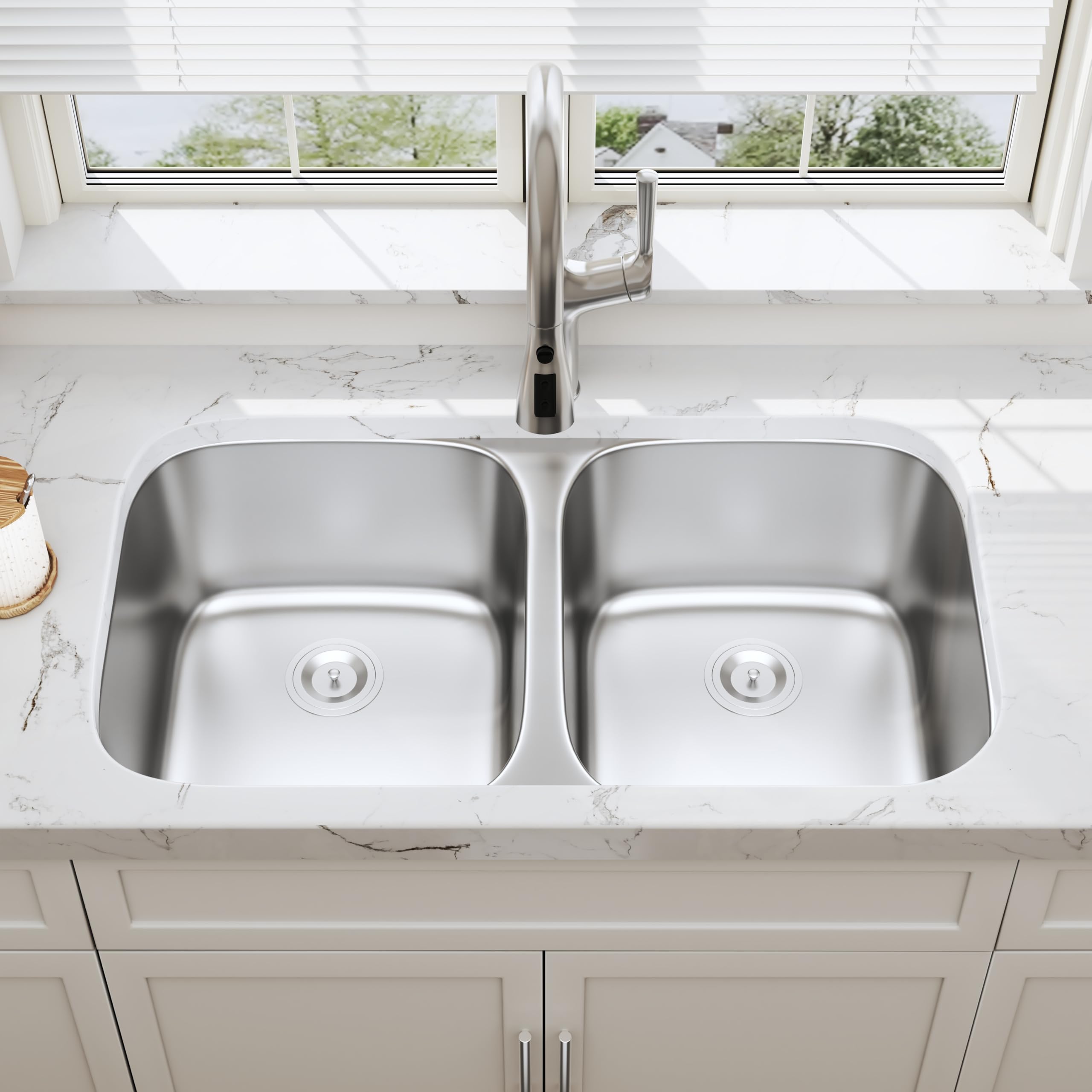 Lanxlic 32 Inch Undermount 50/50 Double Bowl Kitchen Sink 18 Gauge