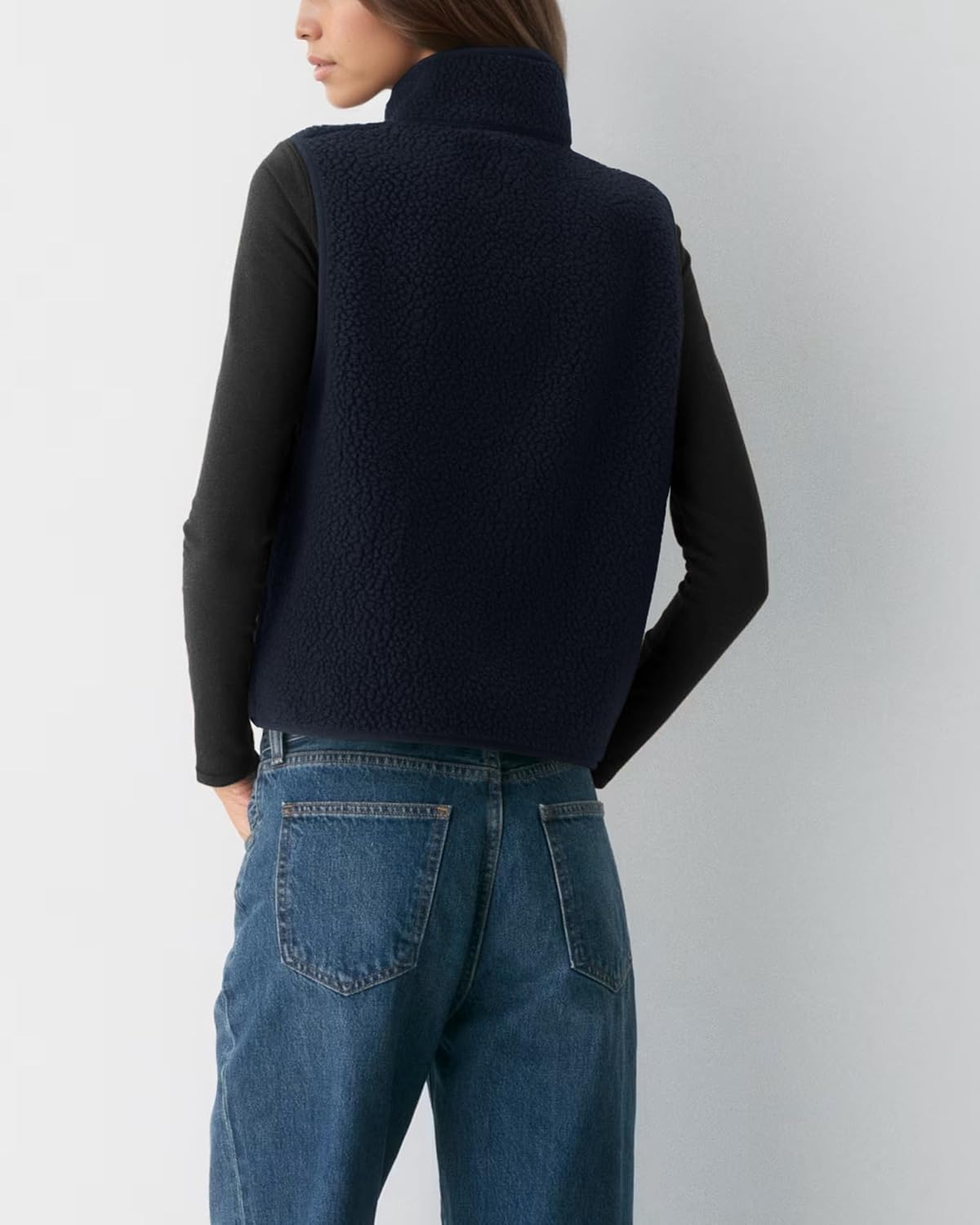 Locachy Women's Lighweight Fuzzy Fleece Vest Cozy Sleeveless Warm Outerwear Jacket Casual Zip Up Sherpa Gilet with Pockets - Image 3