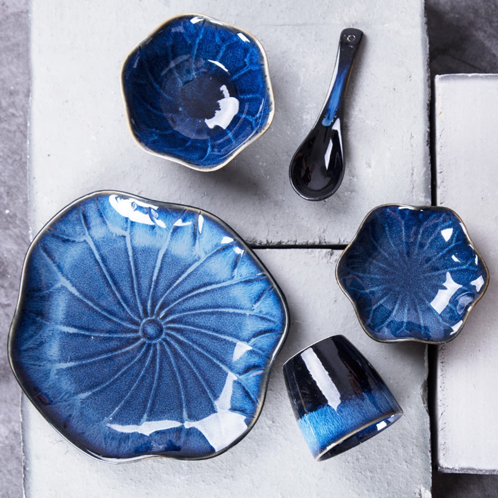 Zestaw naczyń w stylu japońskim dla czterech osób, 20-elementowy zestaw porcelanowej zastawy stołowej, zestaw naczyń kuchennych - zestaw talerzy i misek dla 4 osób,