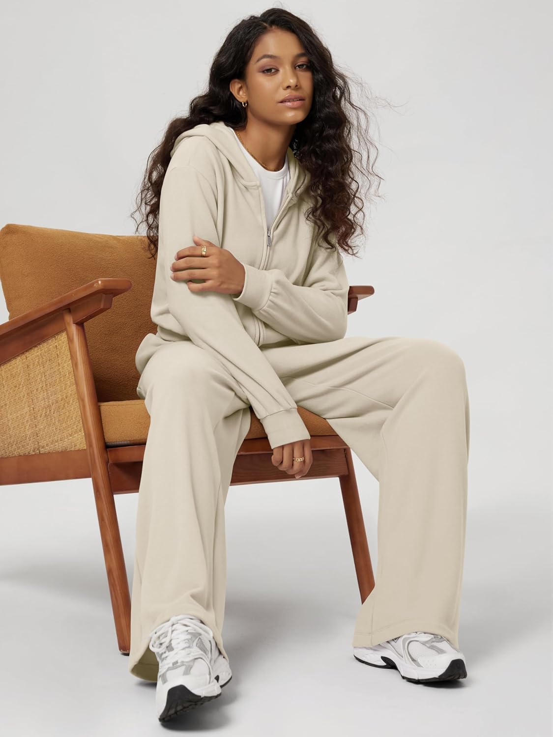 ODODOS Women's Stretch Fleece Full Zip Hoodie, Ultra-Soft Cozy Warm Long Sleeve Cropped Jacket with Pockets - Image 4