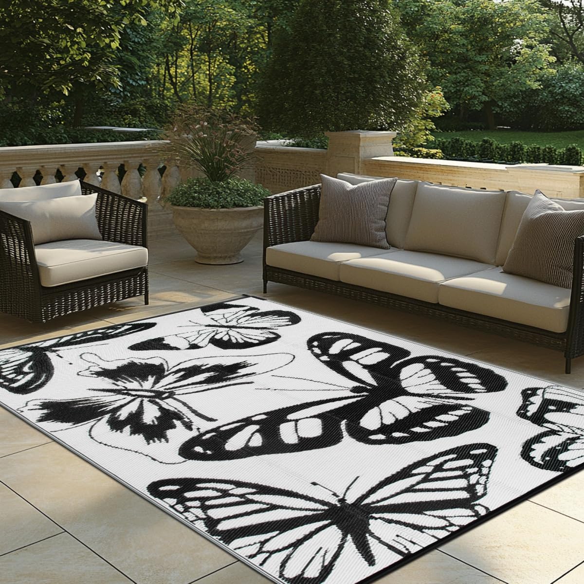Hiseng Tapis d'extérieur Imperméable Terrasse Balcon, Motif Papillon Tapis de Sol Réversible en Plastique Résistant aux Intempéries aux UV pour Jardin, Camping, Pique-Nique (Noir Blanc,183x274cm)