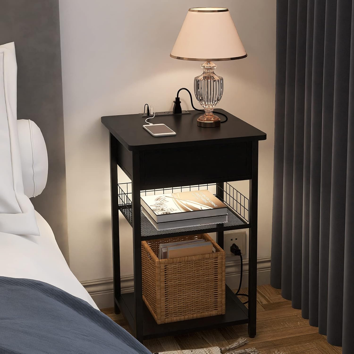 SAUCE ZHAN LED Nightstand with Charging Station, Bedside