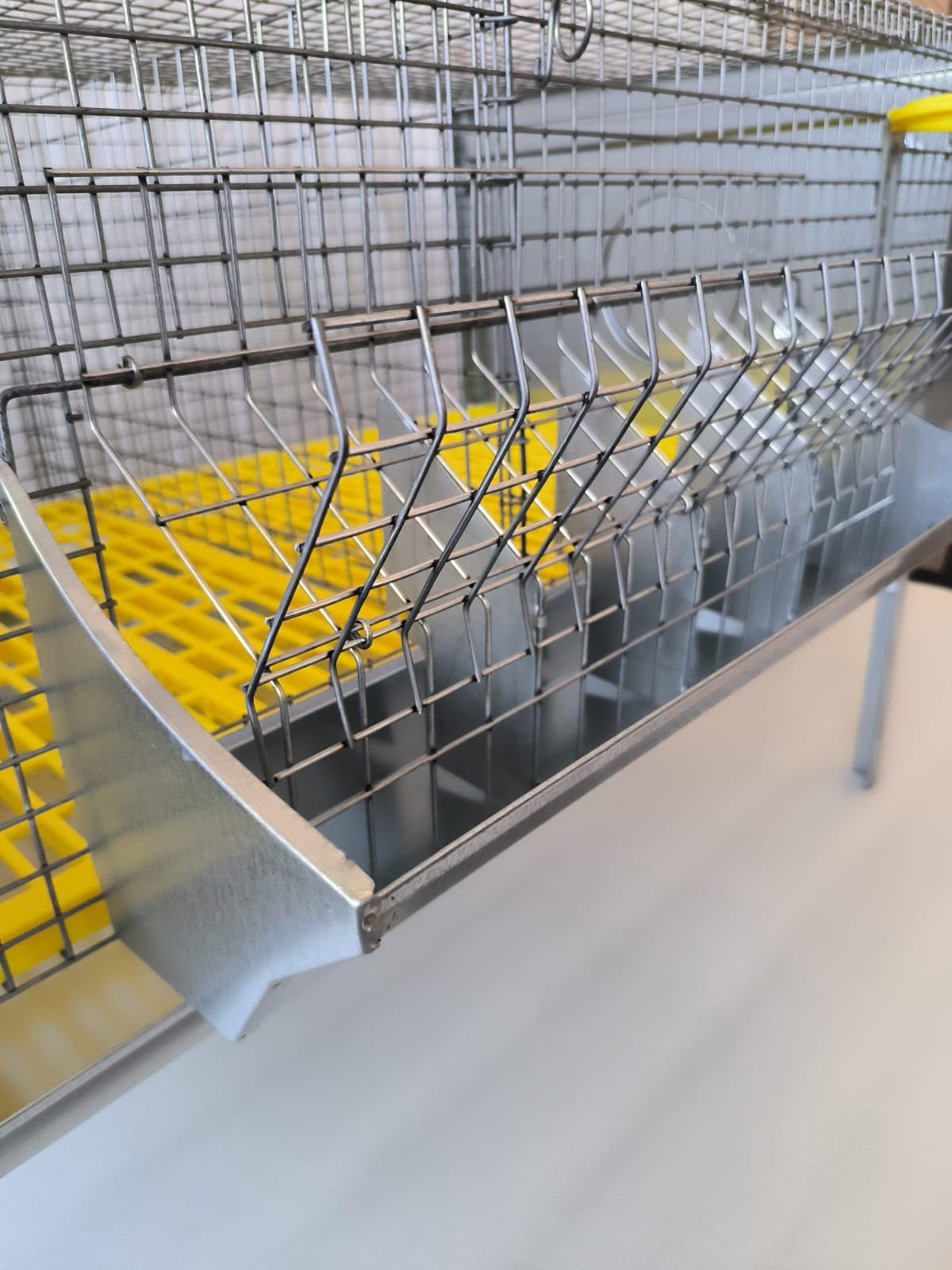 Gabbia In Acciaio ZIncato e Rete, per Conigli Fattrici. Compresa di Pavimento in Plastica, 2 Nidi, Abbeveratoi e Mangiatoia.cm 149Lx66Px66H (LE MISURE SONO DELLA GABBIA MONTATA CON ACCESSORI)