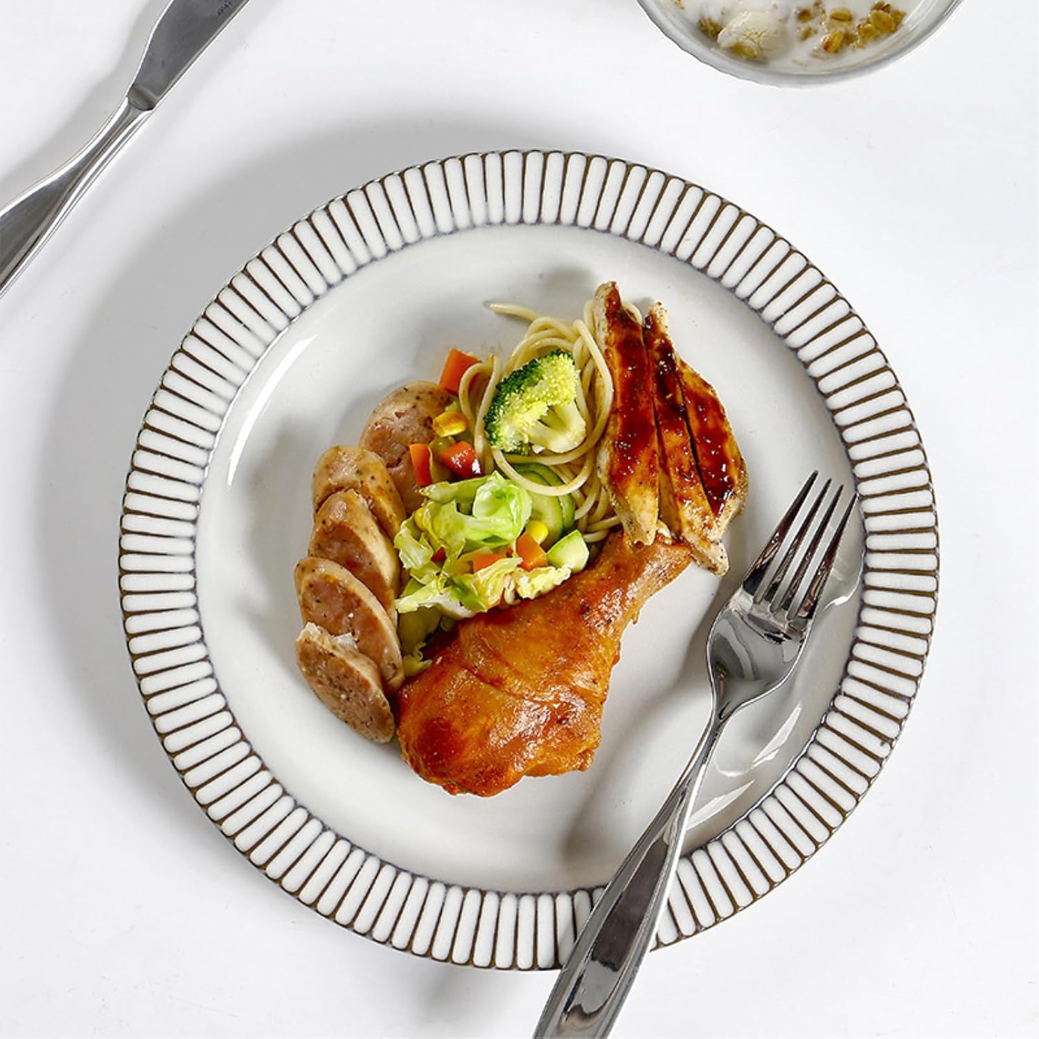 Ceramic creative retro relief steak plate home exquisite personality practical-impression red -10-inch plate