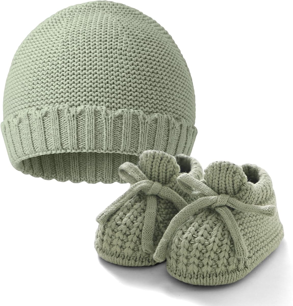 Conjunto de patucos con gorro para bebé
