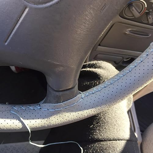 Miniatura 10 de Onerbuy Funda universal de cuero para volante de automóvil, para costura de bricolaje, transpirable y antideslizante, 15 pulgadas (negro con rojo)