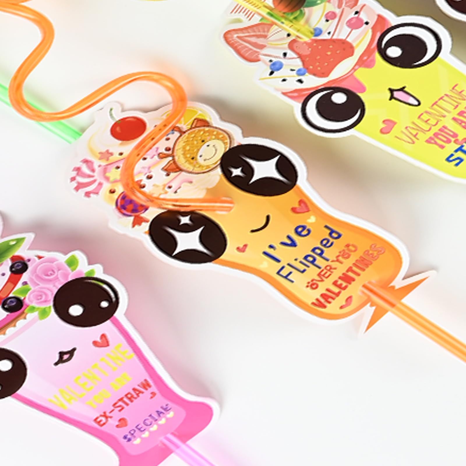 GYQMBT Valentines Day Gifts for Kids,32 Packs Crazy Straws Valentines Day Gifts Cards for Kids ,Reusable Valentines Day Straws Kit for Boys Girls Valentine Exchange Cards for Kids (Style 1)