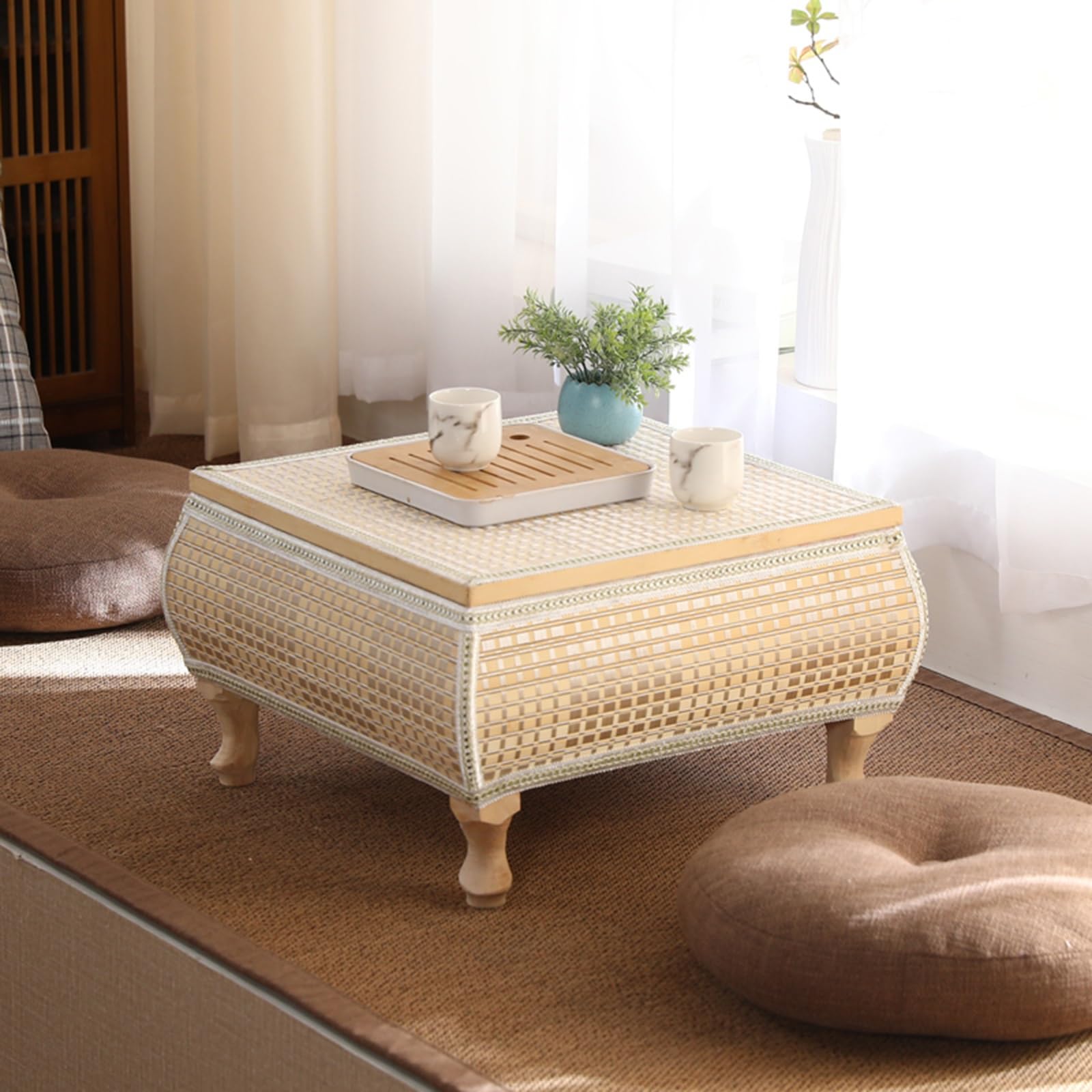 Table basse pour petit appartement avec coffre caché anti-désordre