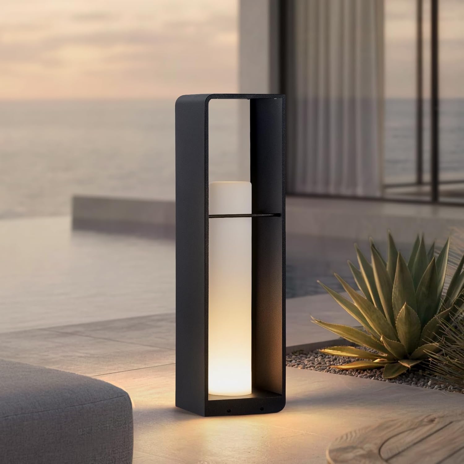 Smart Floor Lamp Dimmable, Cordless Dusk to Dawn Solar Lanterns Outdoor, Large Led Corner Floor Lamps with Remote Control, IP65 Waterproof Outdoor Lamp for Patio Driveway Garden Yard Lawn Decor