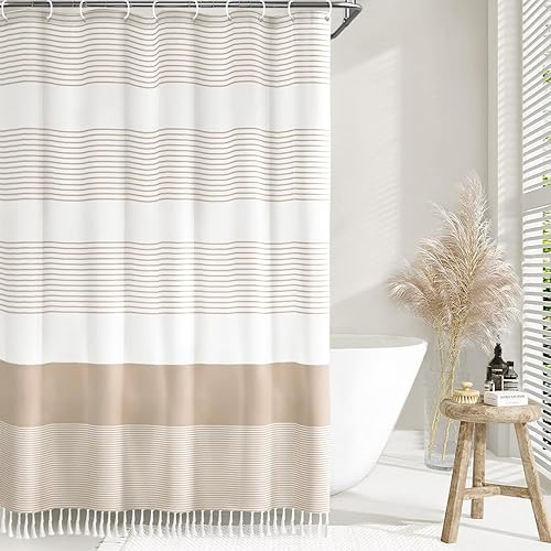 Awellife Cortina de ducha de estilo rústico para baño, cortina de ducha con borlas a rayas, 72 x 72 pulgadas, color gris lino bohemio