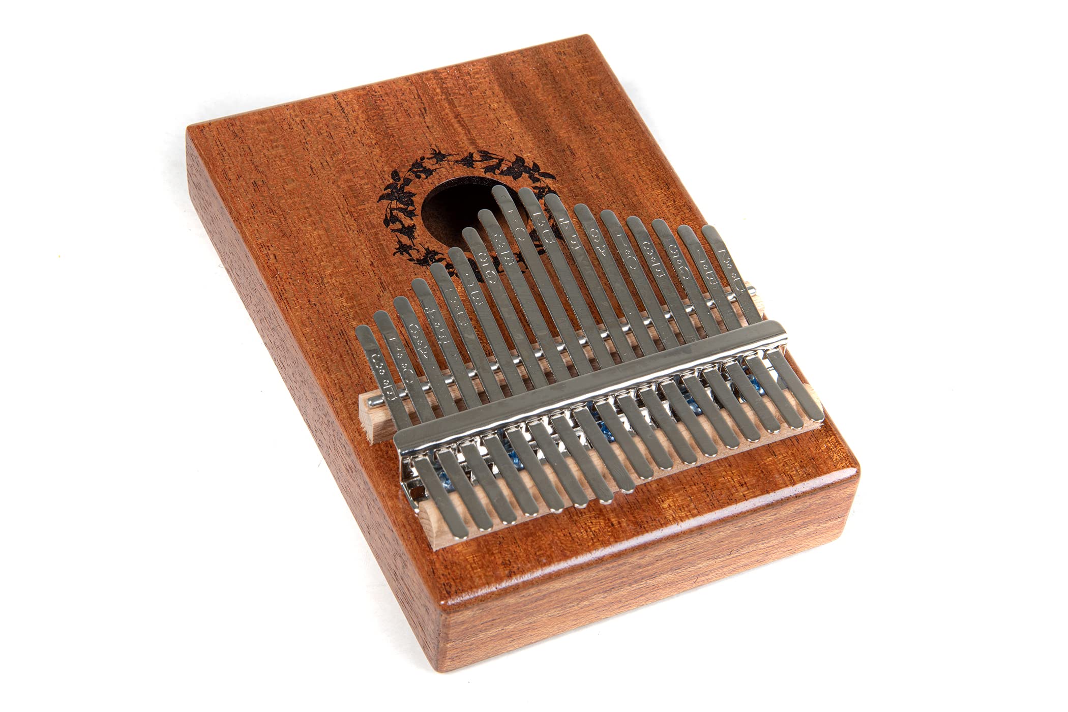 GEWA Kalimba pianoforte a pollice mogano, motivo foglie, 17 canne in acciaio, accordabile, incl. borsa, martello per accordare, manuale