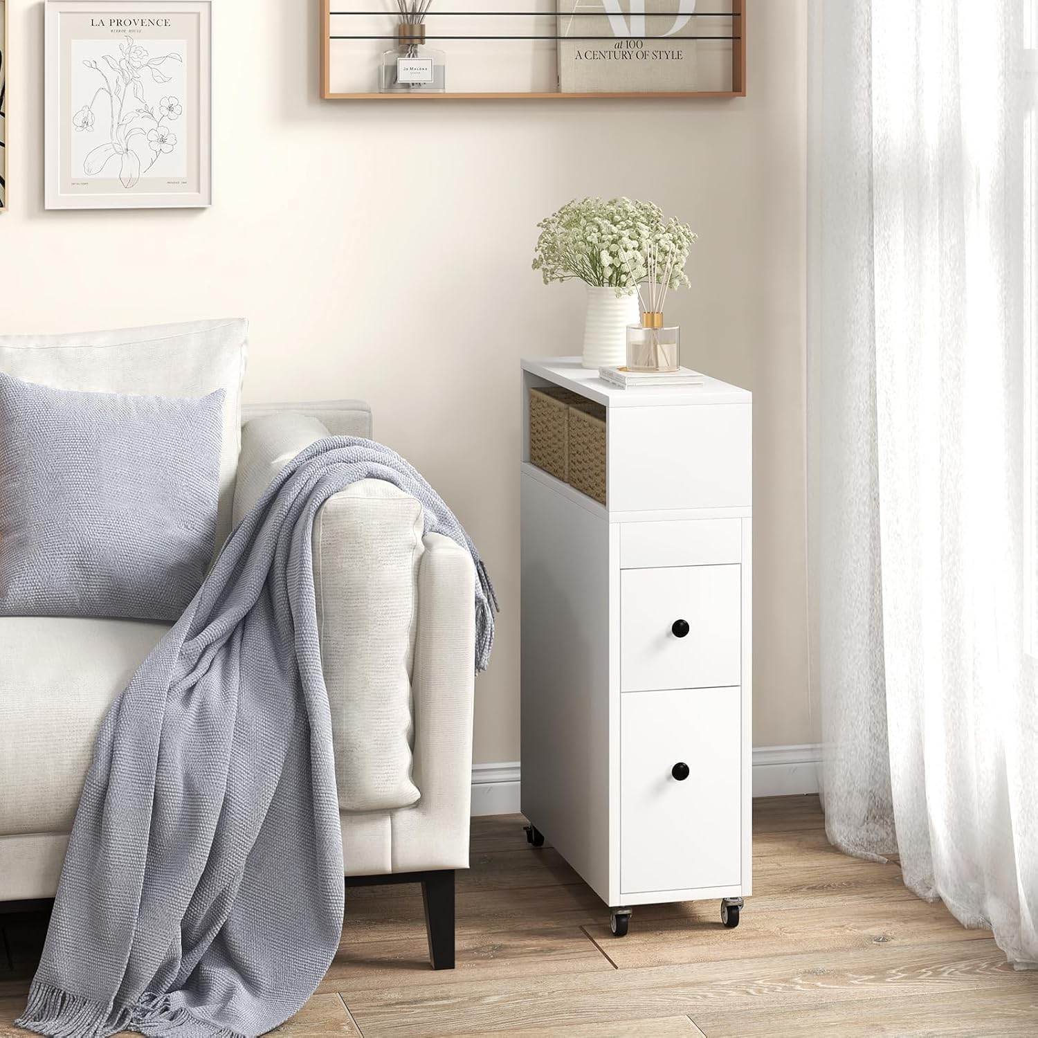 FANTASK Carrito nicho con Ruedas, 50 x 19 x 72 cm, cajones de Mimbre y portaescobillas, Armario Estrecho para baño, Color Blanco