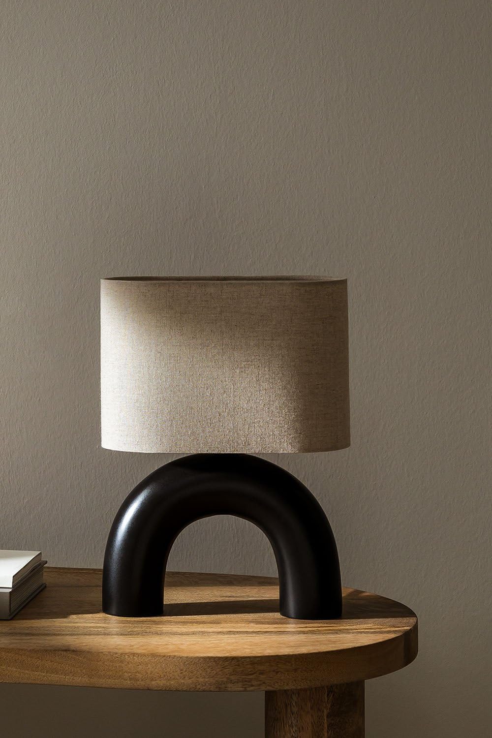 SKLUM Ceramiczna lampa stołowa Finley