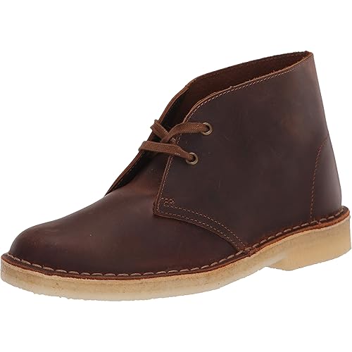 Clarks Women's Desert Boot. Chukka