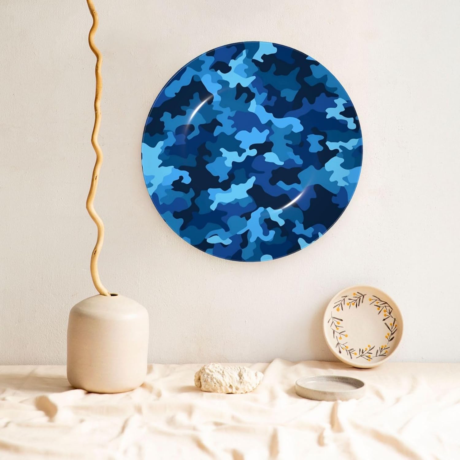 Decorative Plate Art Crafts Bone China Decorative Plate with Display Rack Souvenir Wall Decor Ceramic Ornaments Dinner Plates Ceramic Decoratives Plates for Home Office 10in