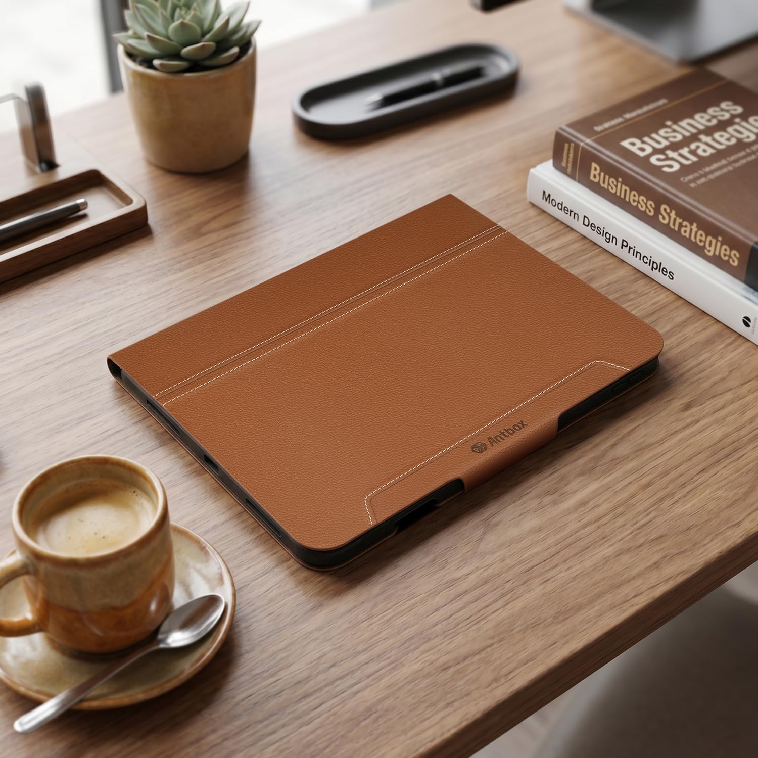 Antbox Schutzhülle für iPad Air 27,9 cm (11 Zoll) M4/M3/M2 (2026/2025/2024), iPad Air 5. / 4. Generation 27,9 cm (10,9 Zoll), veganes Leder mit Stifthalter, Tippwinkel, automatischer Schlaf-/Wachmodus