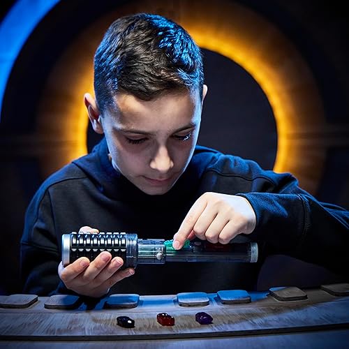 Miniatura 3 de STAR WARS Power Crystal - Sable de luz de cristal, 7 colores y 10 cristales, más de 50 combinaciones que cambian de color, luces y sonidos, juguetes