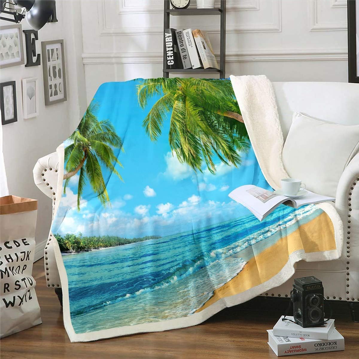Ocean Beach Themed Fleece Throw Blanket Girls Women Hawaiian Tropical Palm Tree Sherpa Blanket for Bed Couch Kids Adults Blue Sea Plush Blanket Summer Warm Fuzzy Blanket Soft and CozyKing 87