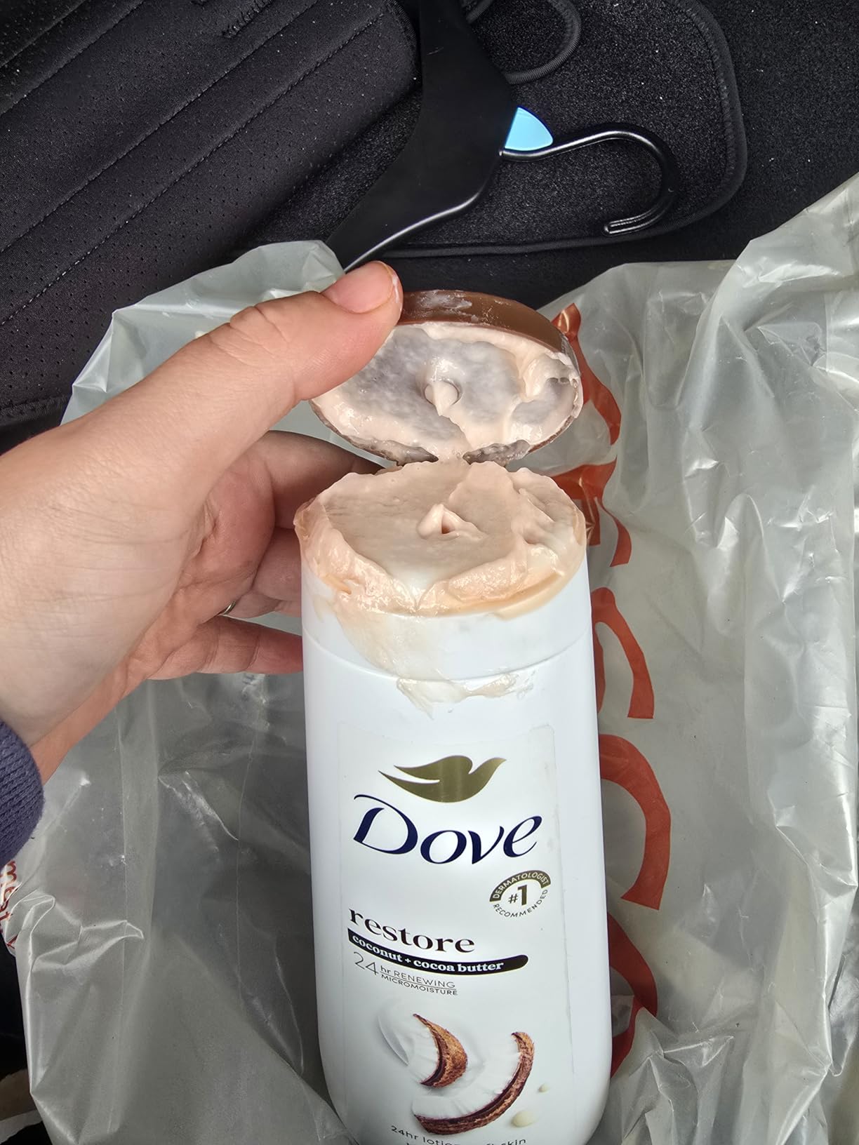 Unilever Dove Body Wash Restore Coconut & Cocoa Butter for 24hr Lotion-Soft Skin Moisturizing Skin Cleanser with No Sulfates No Parabens 20 oz