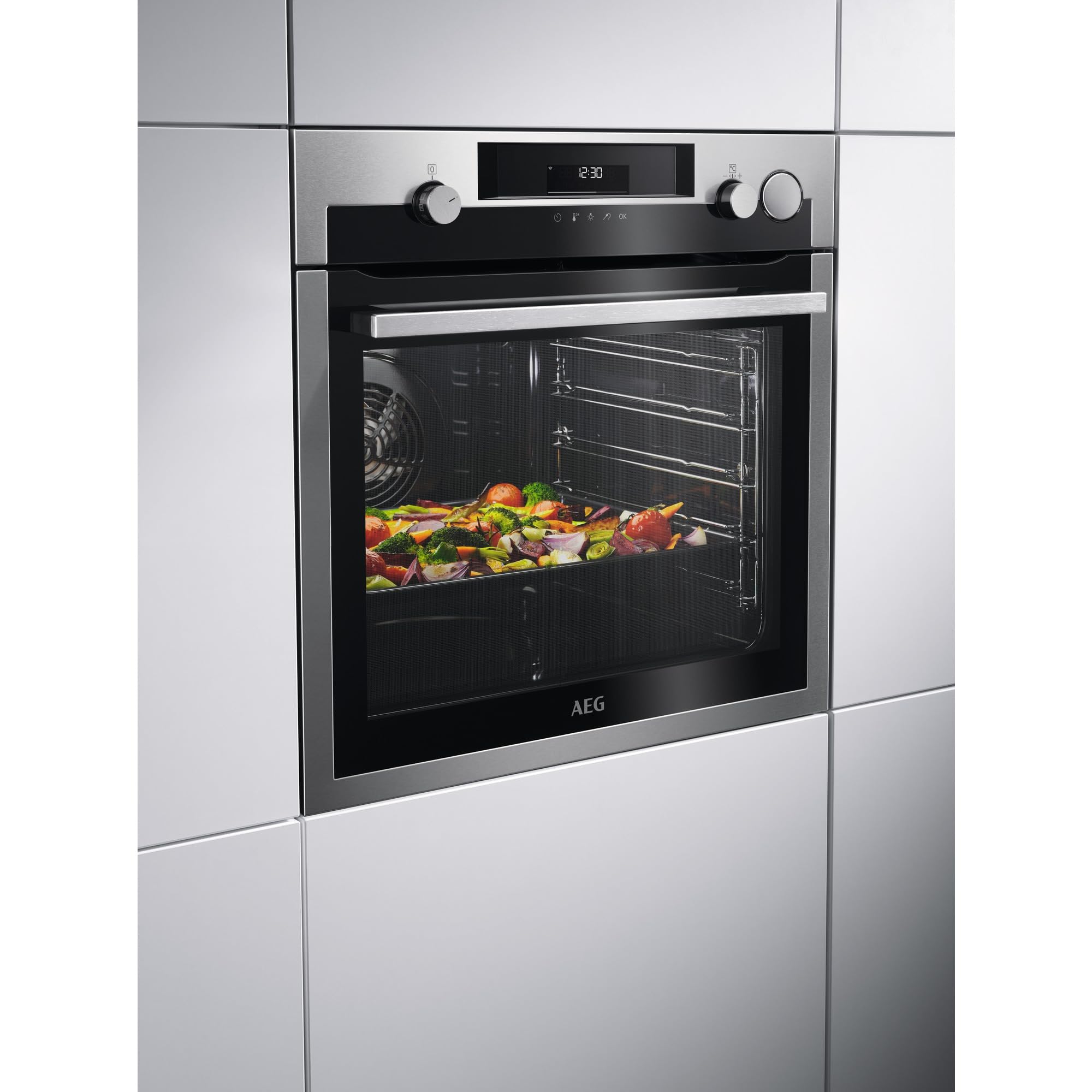 AEG BPE577161M Horno Eléctrico Multifunción, 72 L, Limpieza Pirolítico, Integrable, Sonda Térmica, Función a Vapor, Display LCD Táctil, Ventilador XXL, Inox Antihuellas, Clase A+, Fabricado en DE