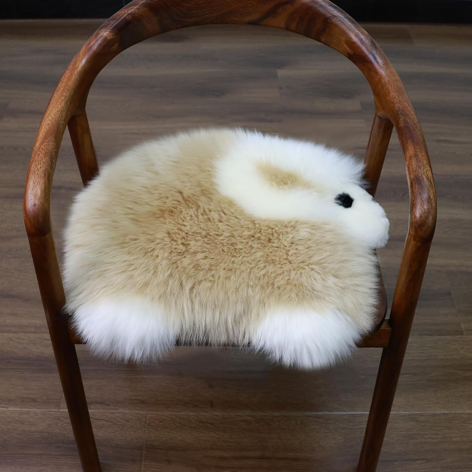 Genuine Sheepskin Chair Pad Anti Slip Design Cute Soft Comfortable for Living Room Sofa Bedroom Dressing Table Dining Table Fur Chair Cushion Car Fur Seat Cushion (1, Honey Brown, 18×14 Inch)