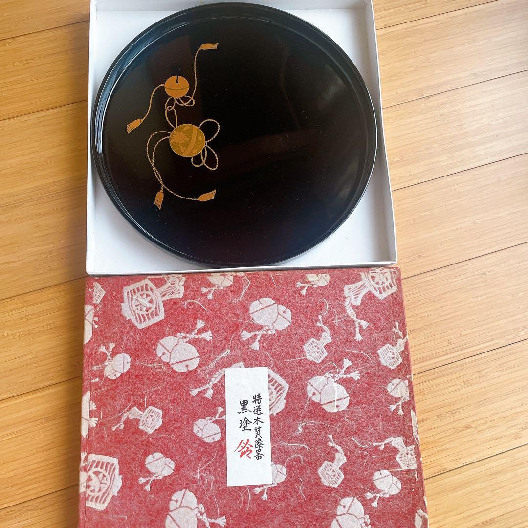 お盆　漆塗り Amazon | 7漆塗り お盆 管理.KTS | ノーブランド品 | トレイ・盆