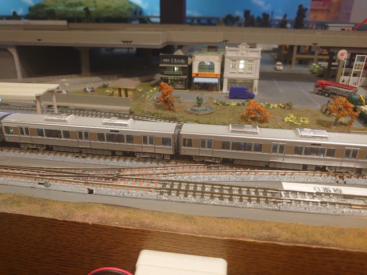 Amazon.co.jp: 室内灯 225系100番台 新快速 8両 KATO Nゲージ 鉄道模型