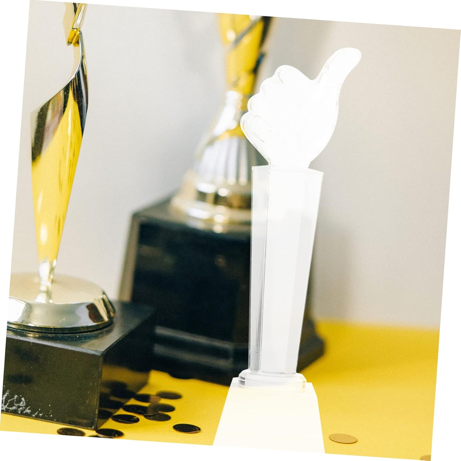 Toyvian Crystal Trophy Award for Office Decor Thumb up Design Elegant Desktop Ornament for School Competitions and Party Souvenirs Fine Craftsmanship for Recognition
