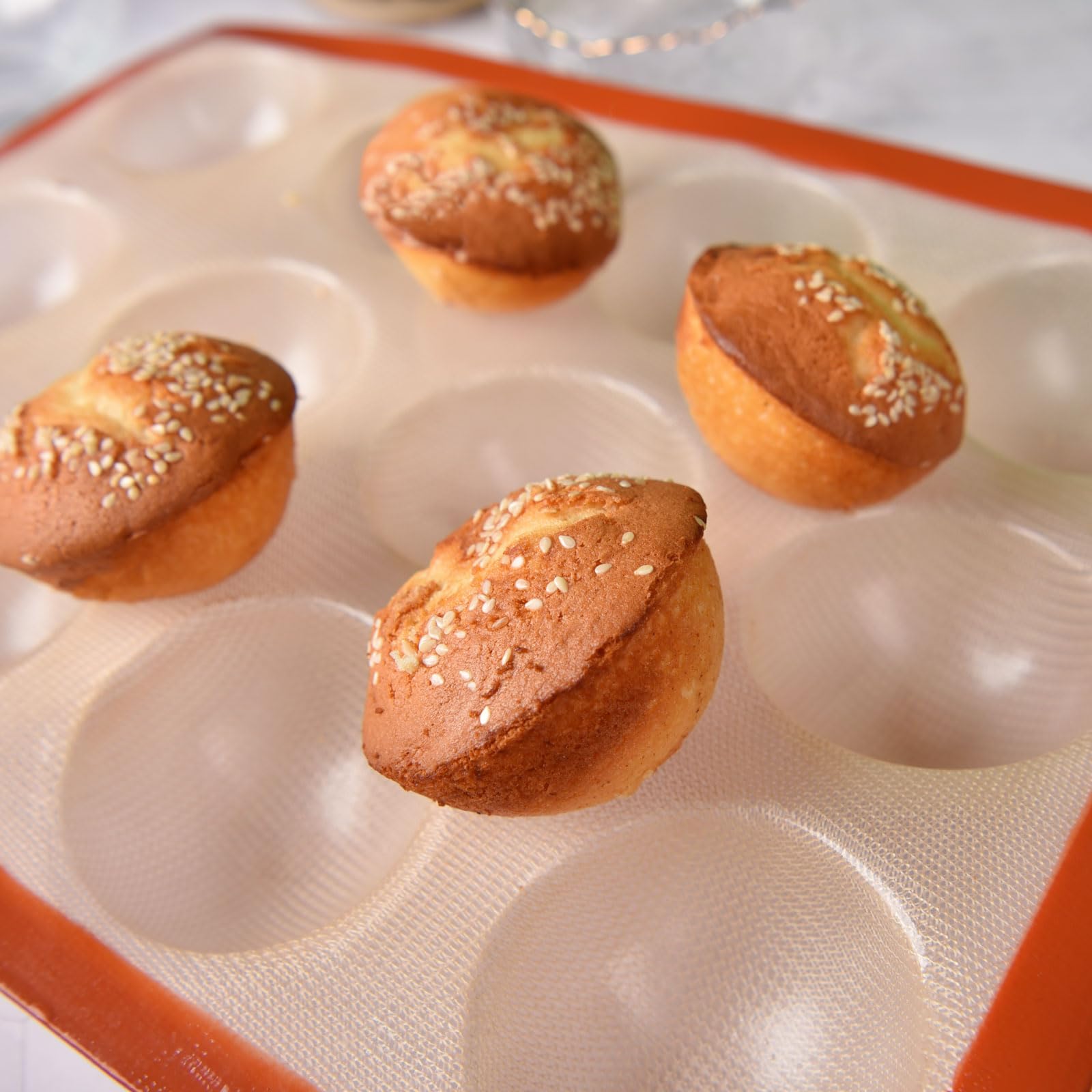 SANTOW Antihaft-Silikon-Muffinform, 12 Muffin-Backform, 12 Muffinformen, perfekt für Eier-Muffin, große Cupcakes, Törtchen und mehr, BPA-frei und spülmaschinenfest