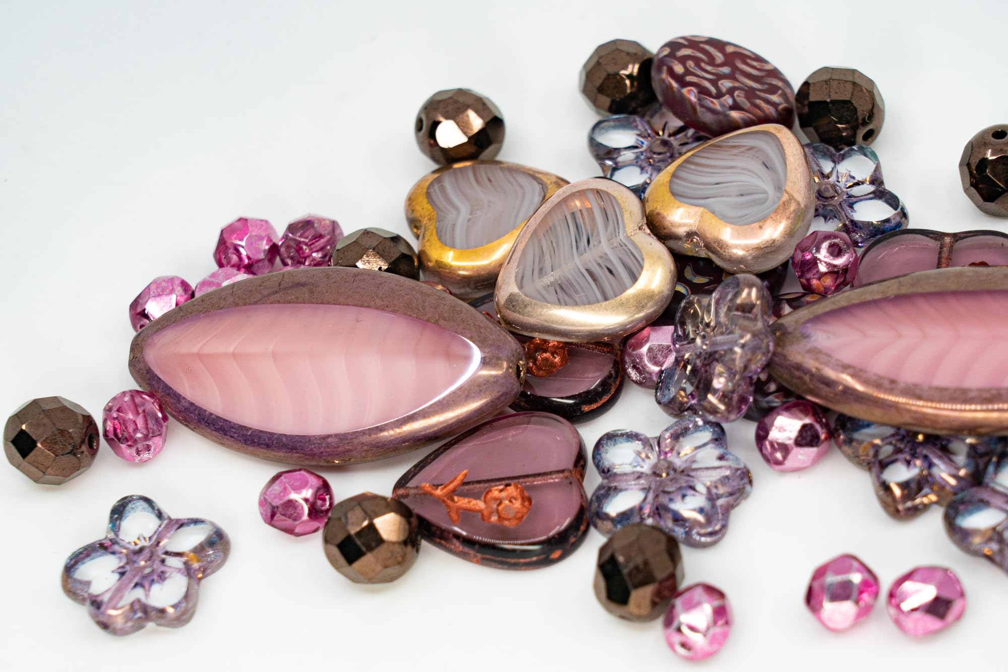 45+ pcs (60g) of Focal Glass Bead Mix with Table-Cut Flower and Butterfly Beads, PG Pink Purple, Fuchsia Pink Purple - Image 3