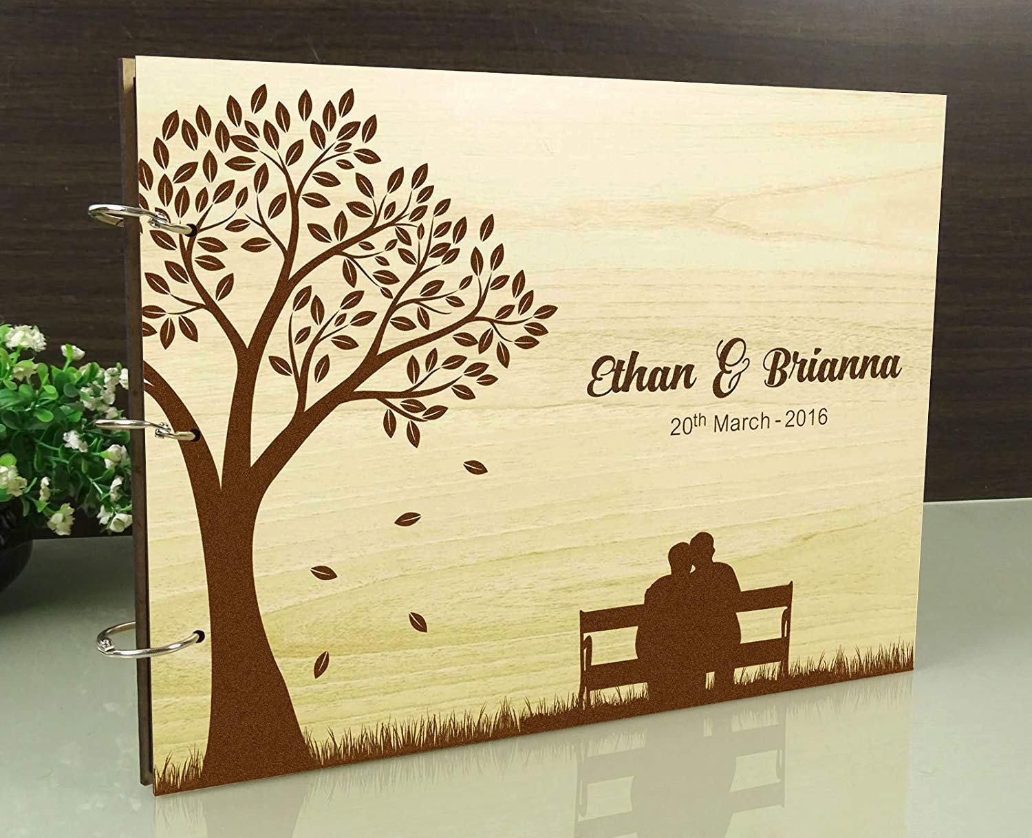 Album Per Matrimonio Con Silhouette Sposi Personalizzabile - Guestbook Con Copertina In Legno E 80 Pagine Vuote, Beige (Design #11), 22,9 X 30,5 Cm - copertina