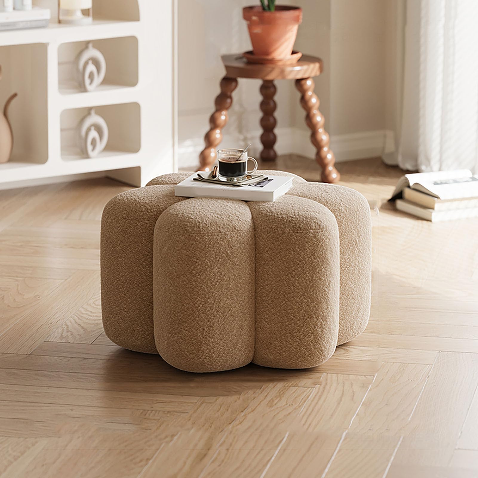 GYEQXKT Ottoman Footstool, Petal-Shaped Upholstered Pouf for Living Room and Bedroom, Versatile Flower Footrest and Shoe Bench
