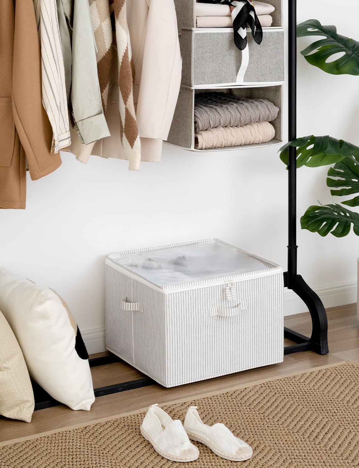 StorageWorks Organizzatore di scarpe per armadio, scatola porta scarpe con spazio a 16 paia, contenitore in tessuto per armadio con divisori regolabili e copertura trasparente, 43 x 43 x 32 cm