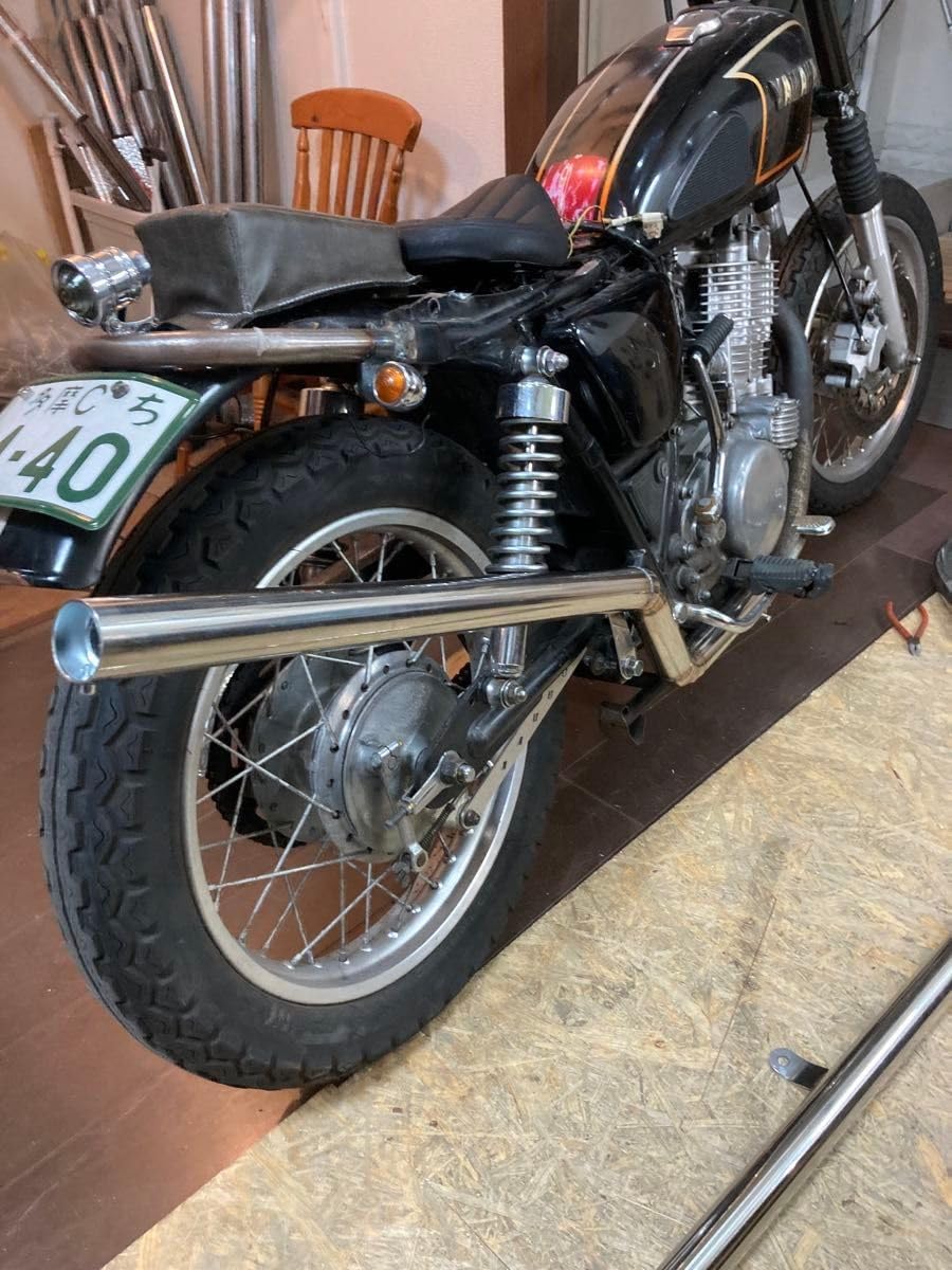 sr　sr400 かちあげマフラー　1jr チョッパー　ボバー sr400 かちあげマフラー 1jr チョッパー ボバー ヤマハ ハーレー sr400