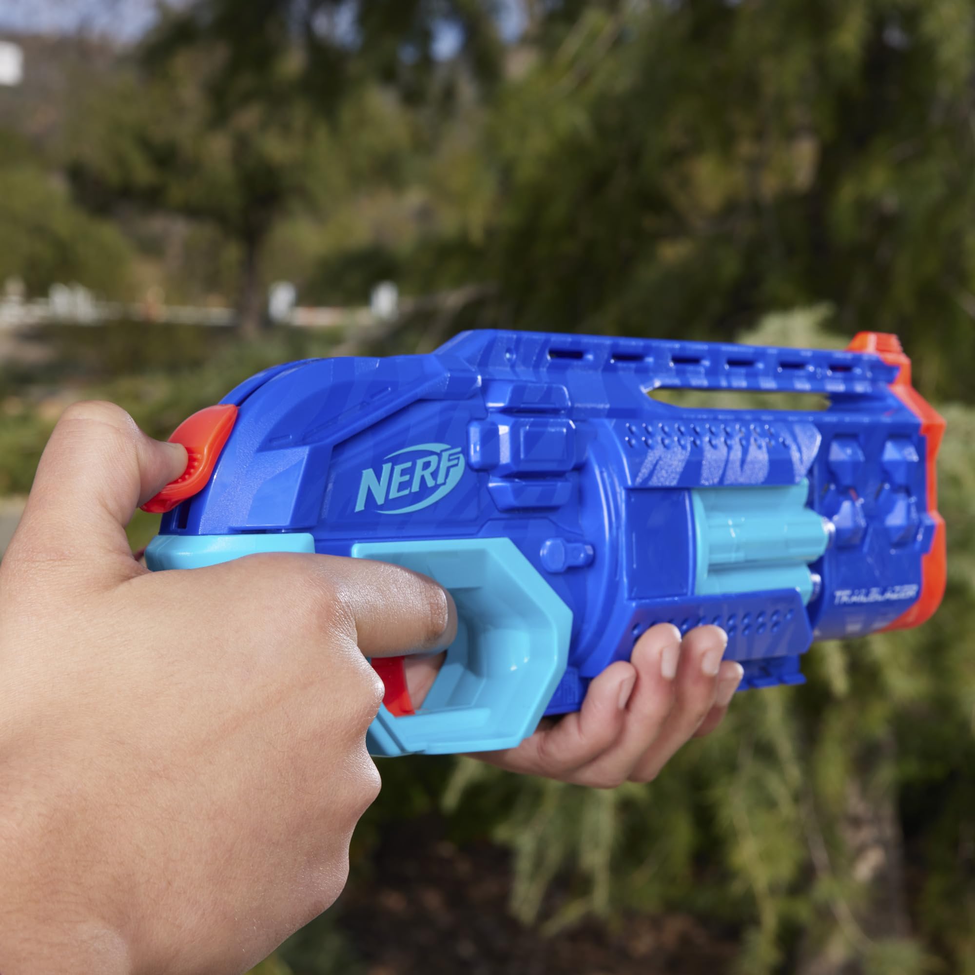 Nerf Elite 2.0 Trailblazer RD-8 Blaster, Wild Edition Color Design, Tambour Rotatif à 8 fléchettes, Action Marteau, 16 fléchettes Elite, Rail Tactique (exclusivité Amazon)