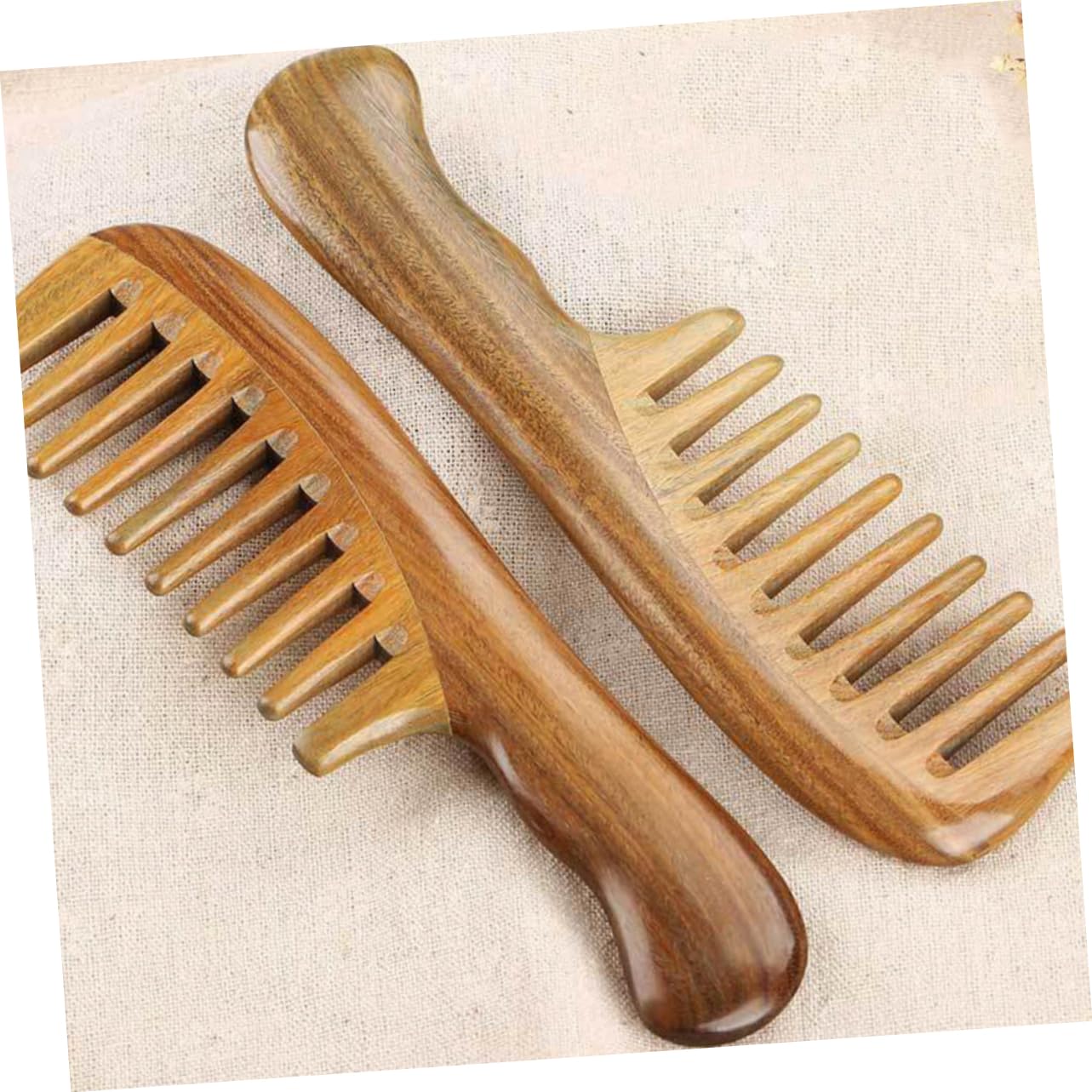 Beavorty Sandelholzkamm Mit Breiten Dichten Zinken Massagekamm Aus Sandelholz Natürlicher Haarkamm Für Entwirren Und Massieren Handlicher Holzkamm Für Haarpflege