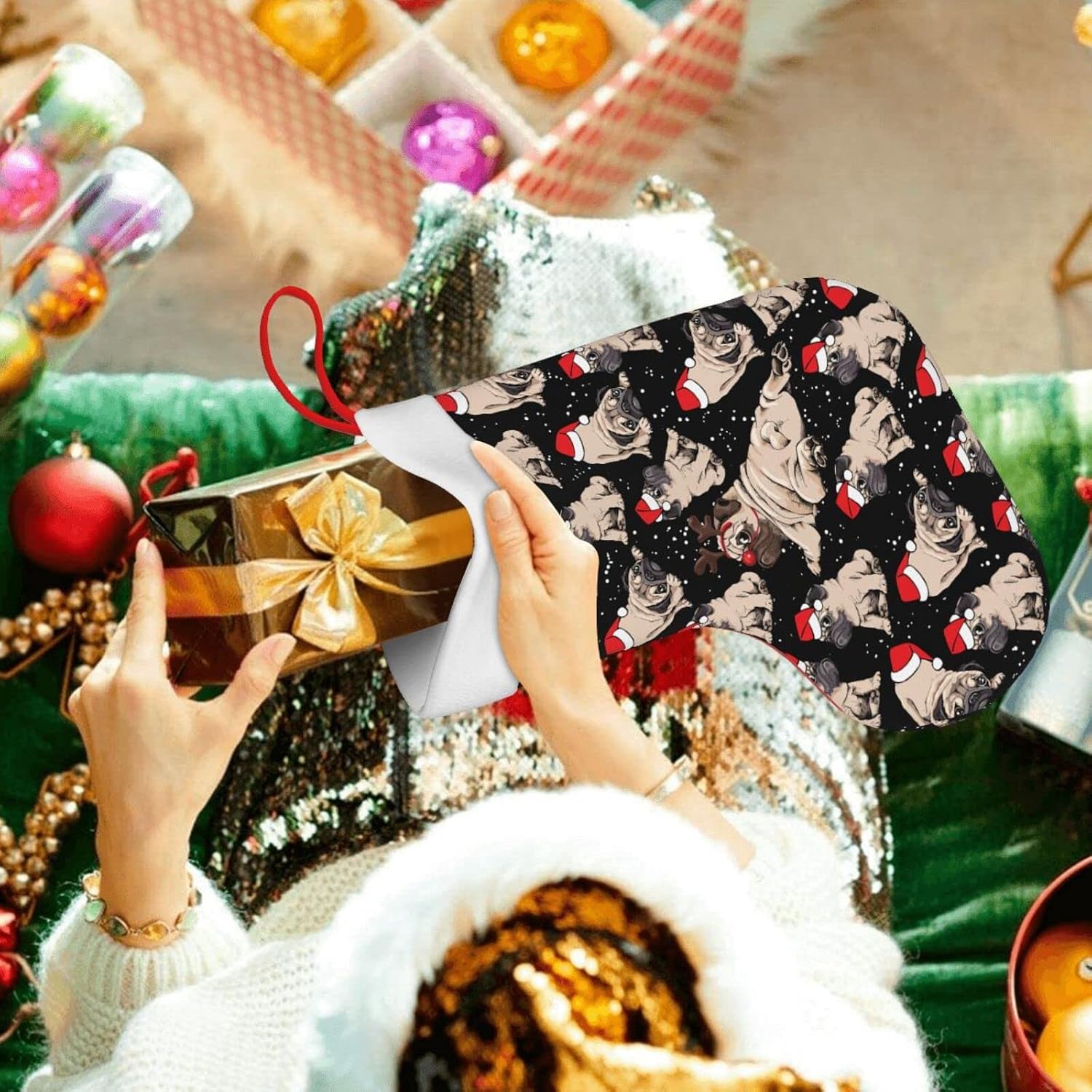 Christmas Pug Stockings Christmas Dog Pattern Hanging Stockings for Family Xmas Decoration Holiday Party Decor