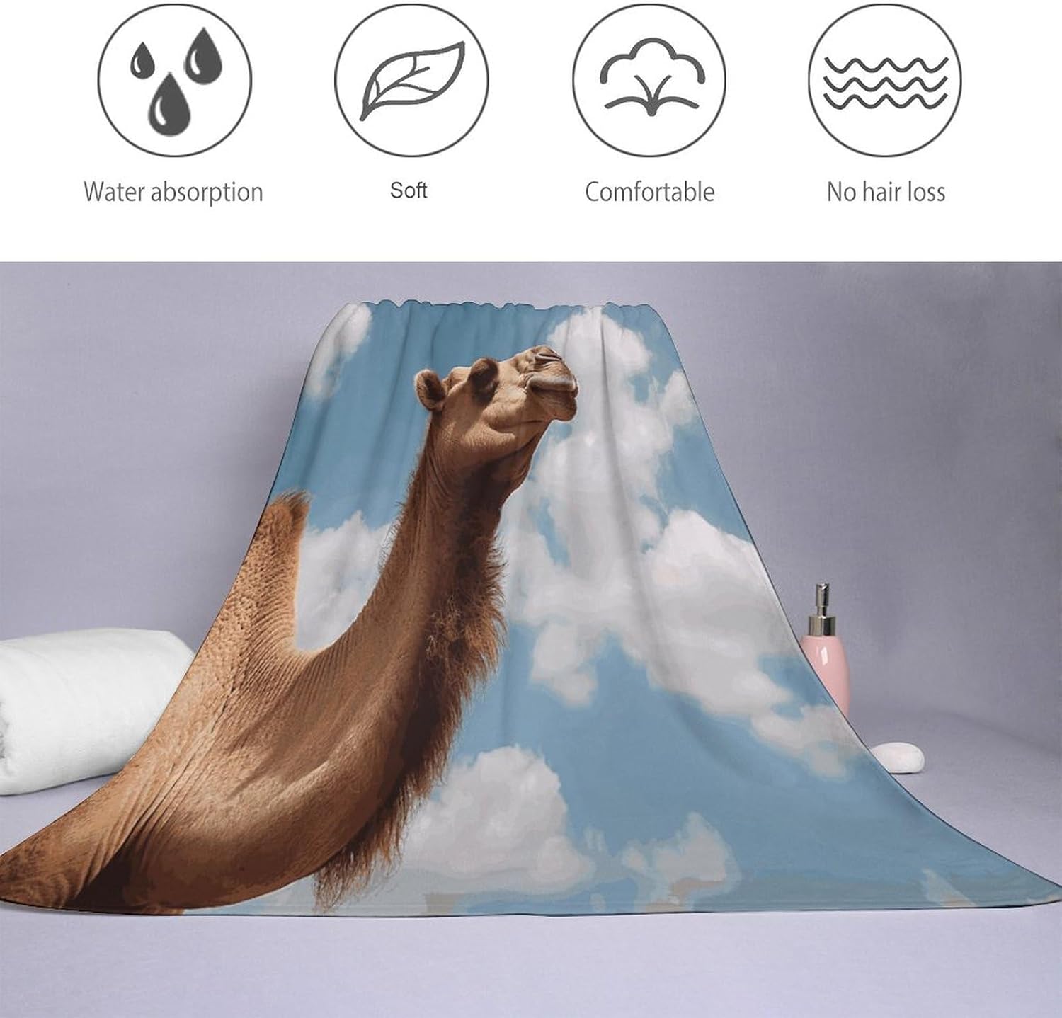 Camel Looking Up at The Sky Towel Vacation Accessories Essentials Soft Lighterweight，Bath Towel for Adults Women Men，Bath Towels Gift for All Occasions, Machine Washable.