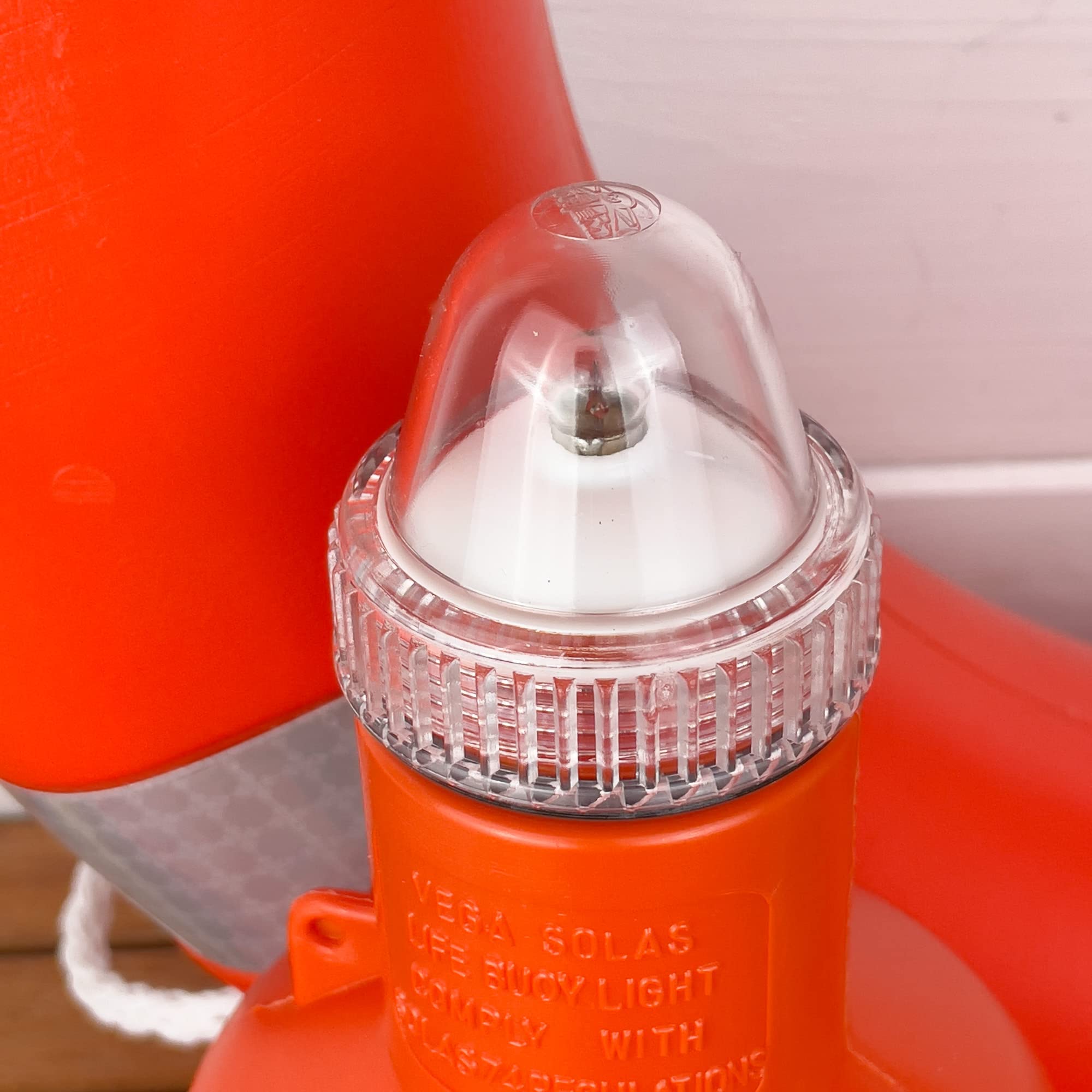 Boetta Luminosa Galleggiante - Luce Bianca Fissa, Certificata SOLAS Per Sicurezza Nautica E Salvagente - Foto 10