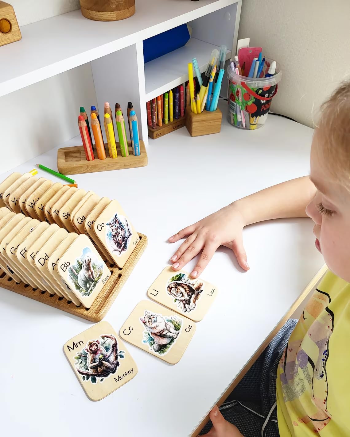 Montessori wooden alphabet flash cards with animals pictures learning letters child gift for kids preschool homeschool teachers gift (Cards in bag)