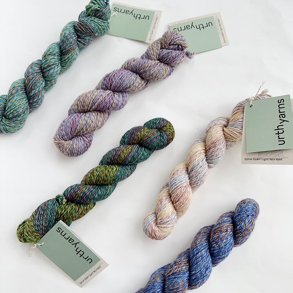 Urth Spiral Grain Light Worsted Extrafine Superwash Merino Knitting Yarn, Warm Durable and Breathable Yarns for Scarf Sweater Shawl, 50g (Weeping Willow)