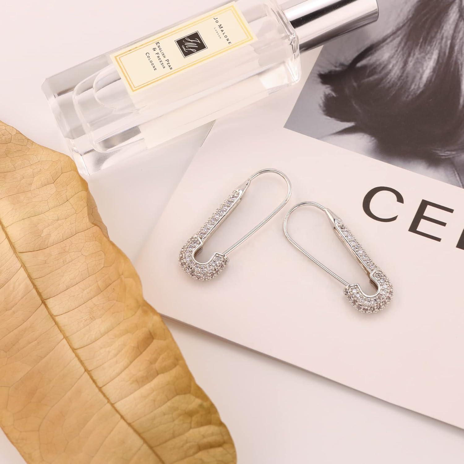 SANNYRA Safety Pin Earrings for Women, Gold Paperclip Earrings for Women Trendy, Minimalist Dangle Hoop Paper Clip Ear Hoop Studs Daily Jewelry - Image 4