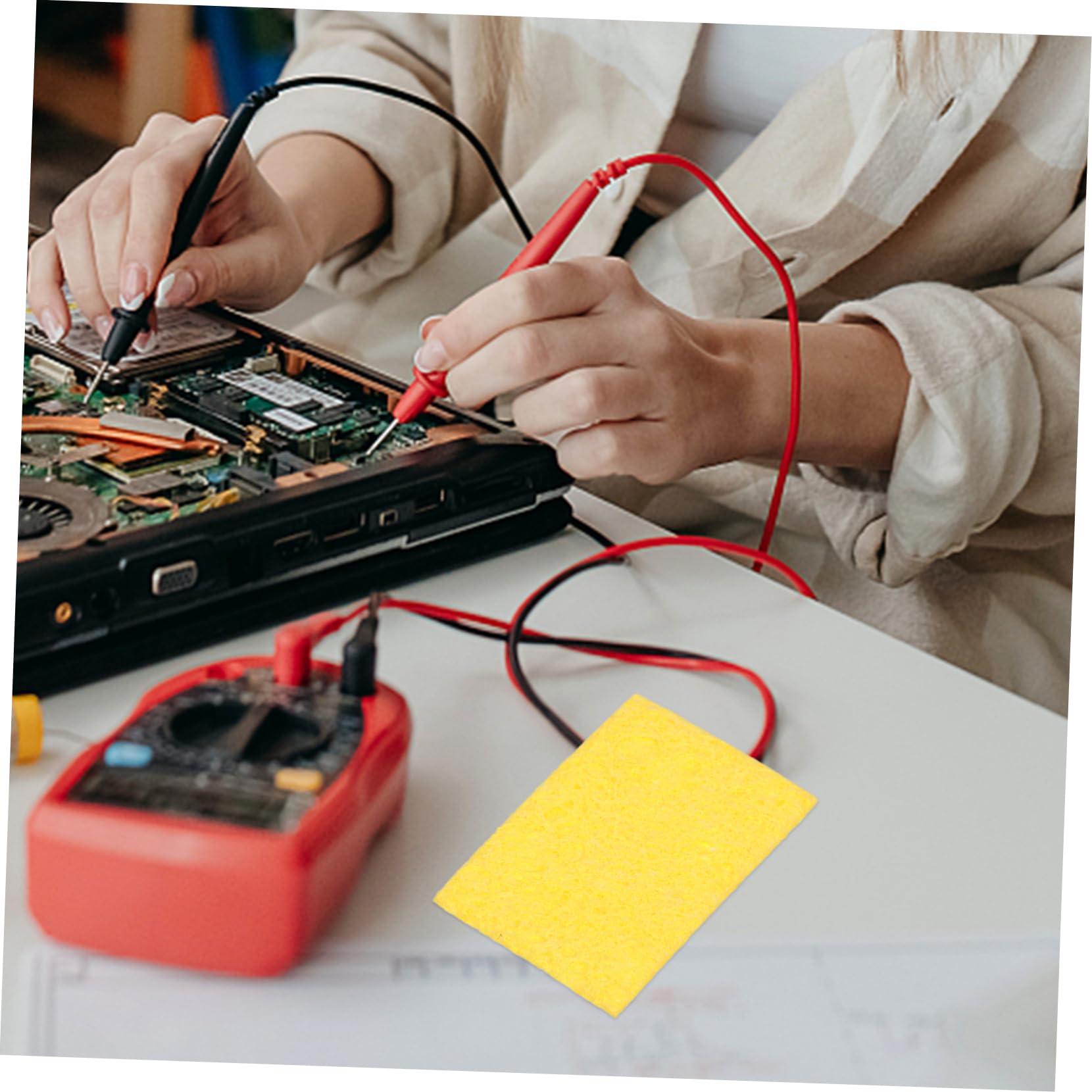 FUNOMOCYA 100pcs Cleaning Sponge Solder Sponge Platform Clean Pads Soldering Tip Cleaner Replacement Cleaning Pads High Temp Sponge Special Sponge Welding Clean Pads Soldering Sponge Yellow