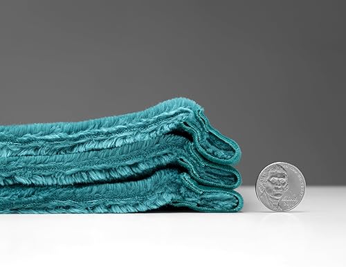 Miniatura 2 de Manta de franela de felpa extra gruesa (azul oscuro, 108 x 90)  Manta cálida de 500 GSM tamaño King para invierno, otoño, suave, esponjosa, de