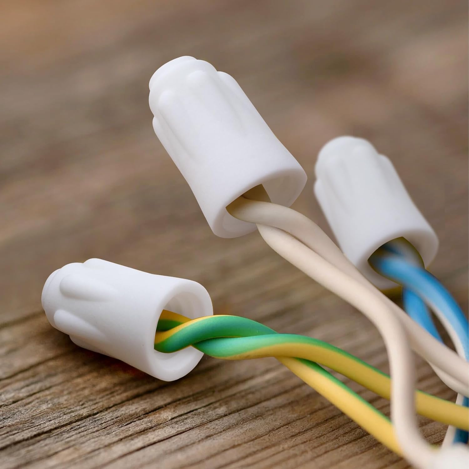 セラミックワイヤーコネクター 32個パック 高温スクリューセラミックナット ツイストキャップ 22-14AWG 磁器ワイヤーコネクタ