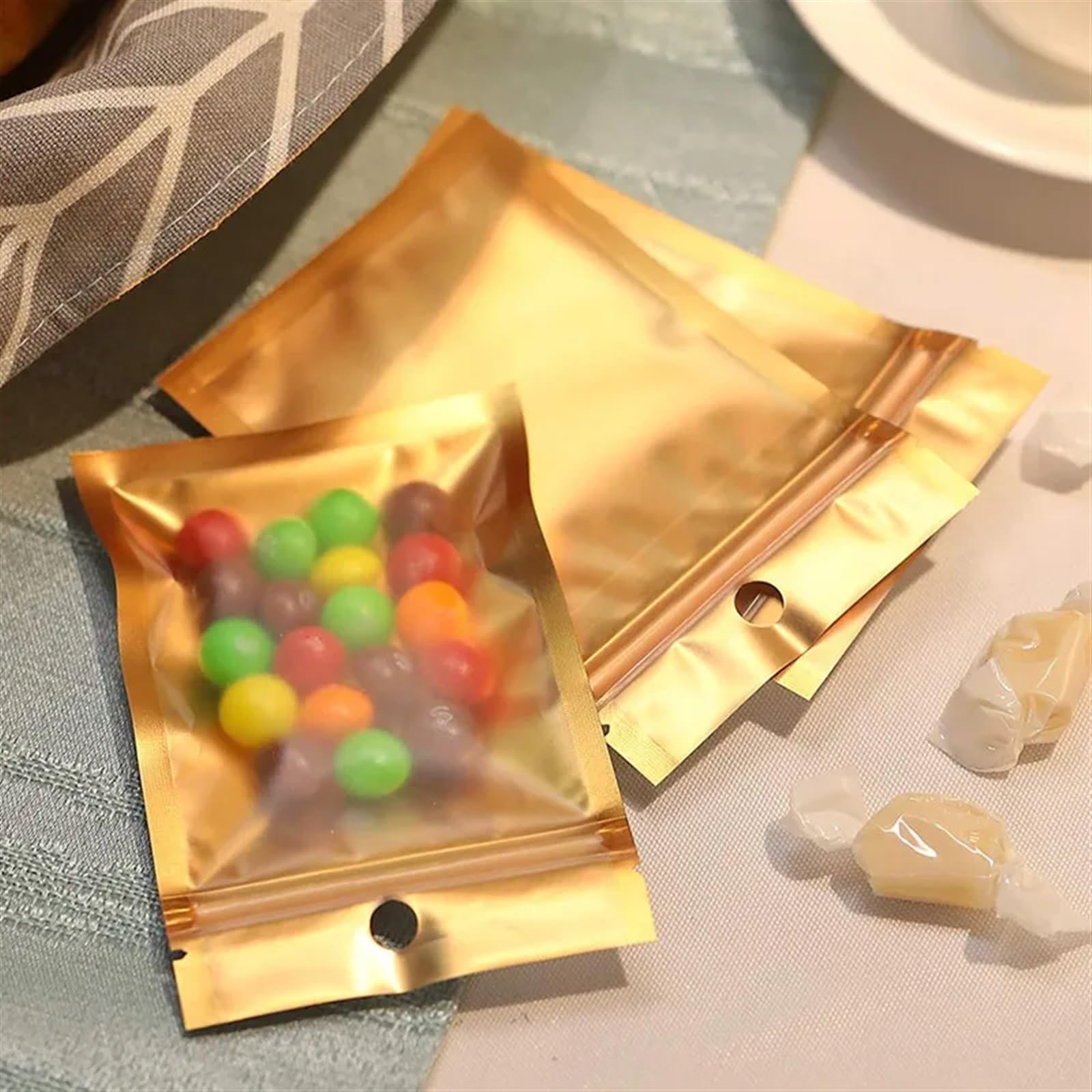 50 szt. folii aluminiowej Mylar samouszczelniające torby z zamkiem błyskawicznym płaskie metalowej możliwością ponownego zamknięcia do przechowywania żywności(18x25cm)