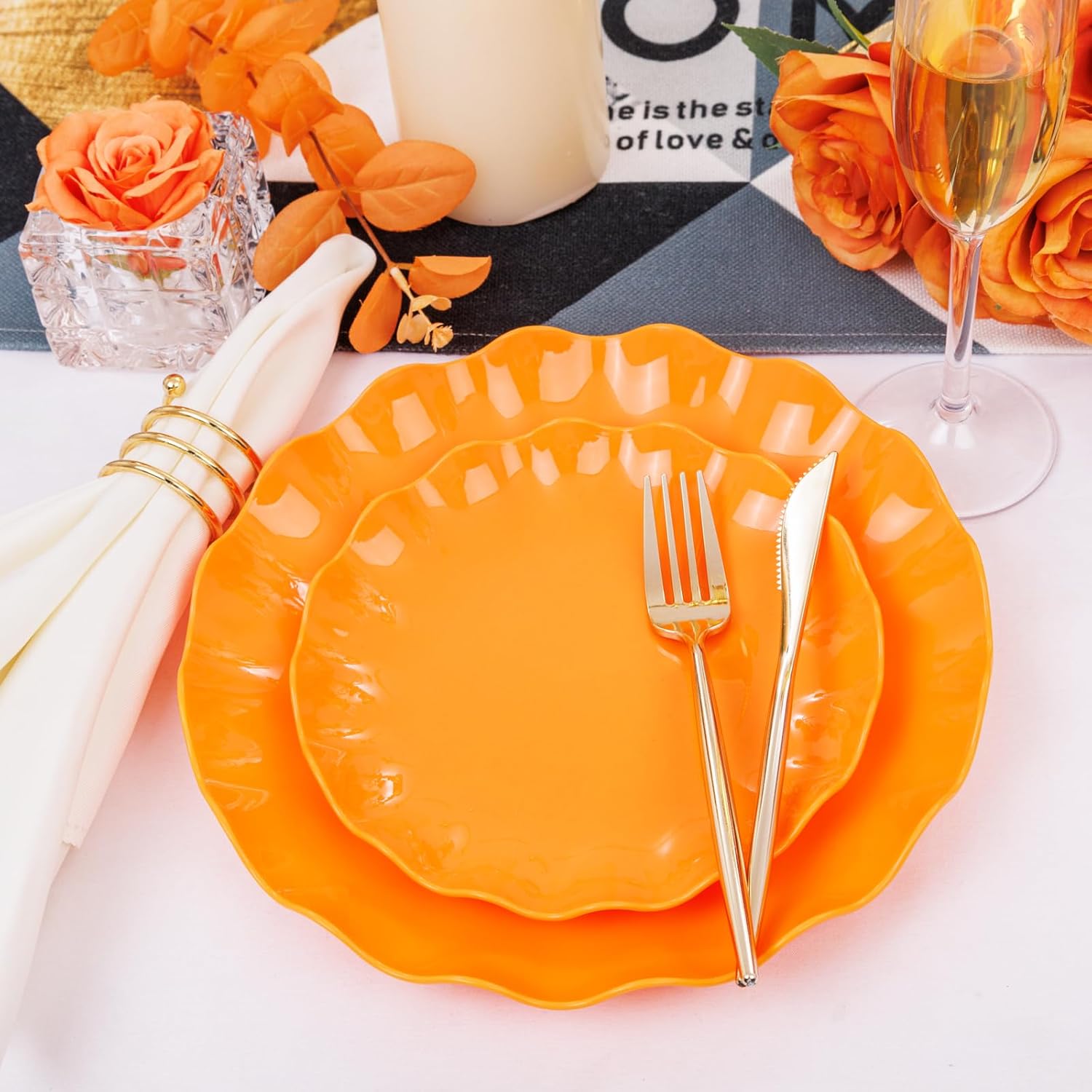 LIYH 24 Pcs Orange Plastic Plates Reusable Orange Plates Scalloped Plastic Plate for Holiday Party Dishwasher Safe Sturdy Reusable (12 Guests) Suitable for Holiday Gatherings - Image 4